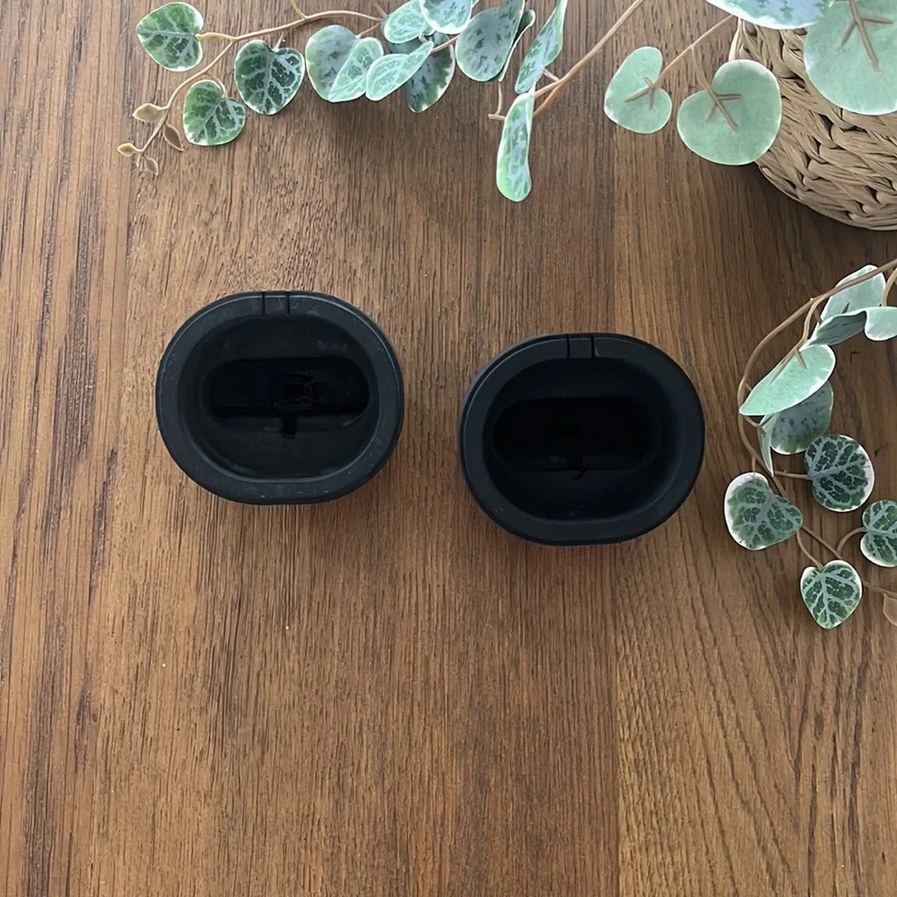 Elago 2 in 1 Charging Stand Set of Two in Black